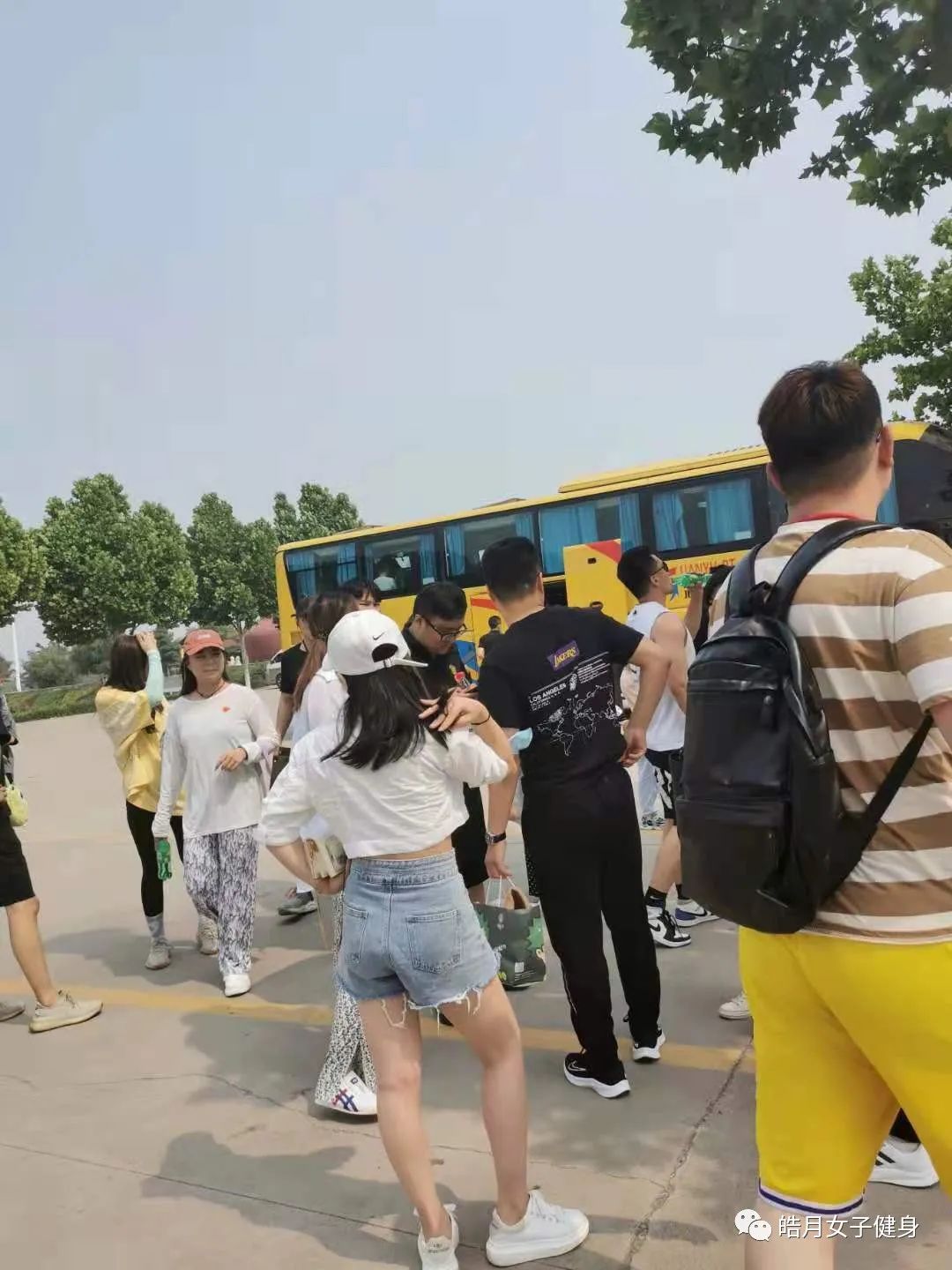 聊城皓月女子健身季卡多少钱_皓月女子健身俱乐部_皓月女子健身