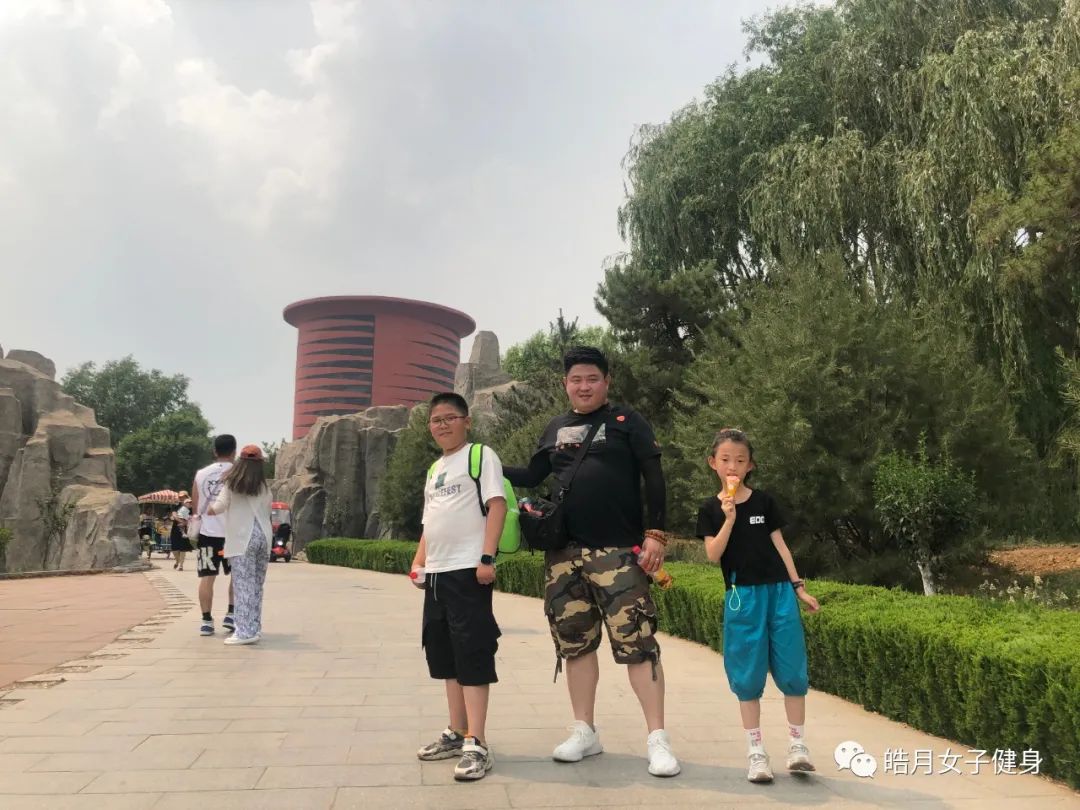 皓月女子健身_皓月女子健身俱乐部_聊城皓月女子健身季卡多少钱