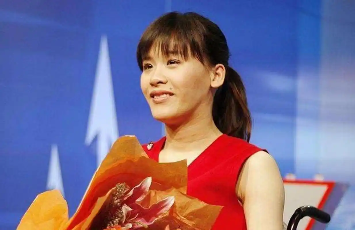 体操运动员桑兰_体操运动员舞蹈_体操运动员桑兰